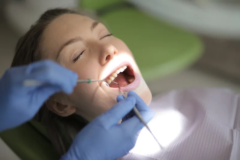 Sonhar com Dentes